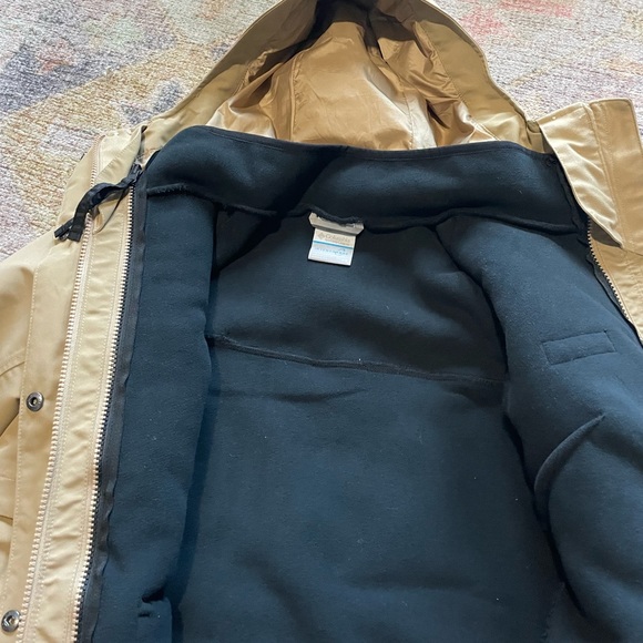 Columbia jacket - Picture 15 of 16